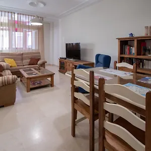 https://apartamento-nuestra-andalucia-cadiz-centro-parking.hotelsincadiz.net